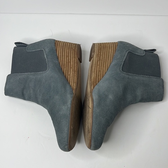 Lands' End Light Blue Suede Chelsea Wedge Ankle Bootie Sz 11B WEAR - Picture 3 of 9